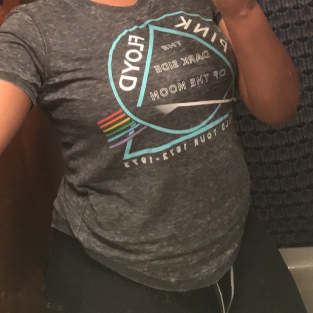 Pink Floyd shirt
